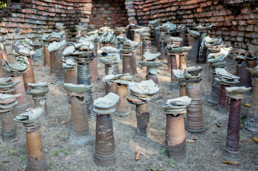 Sukhothai pottery craft workshop — detail from the celadon tradition
